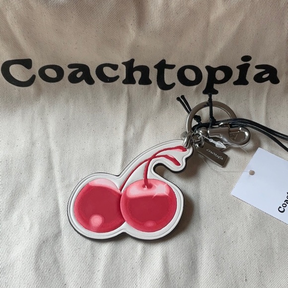 ๐ COACH COACHTOPIA CHERRY BAG CHARM ๐ - Picture 6 of 16